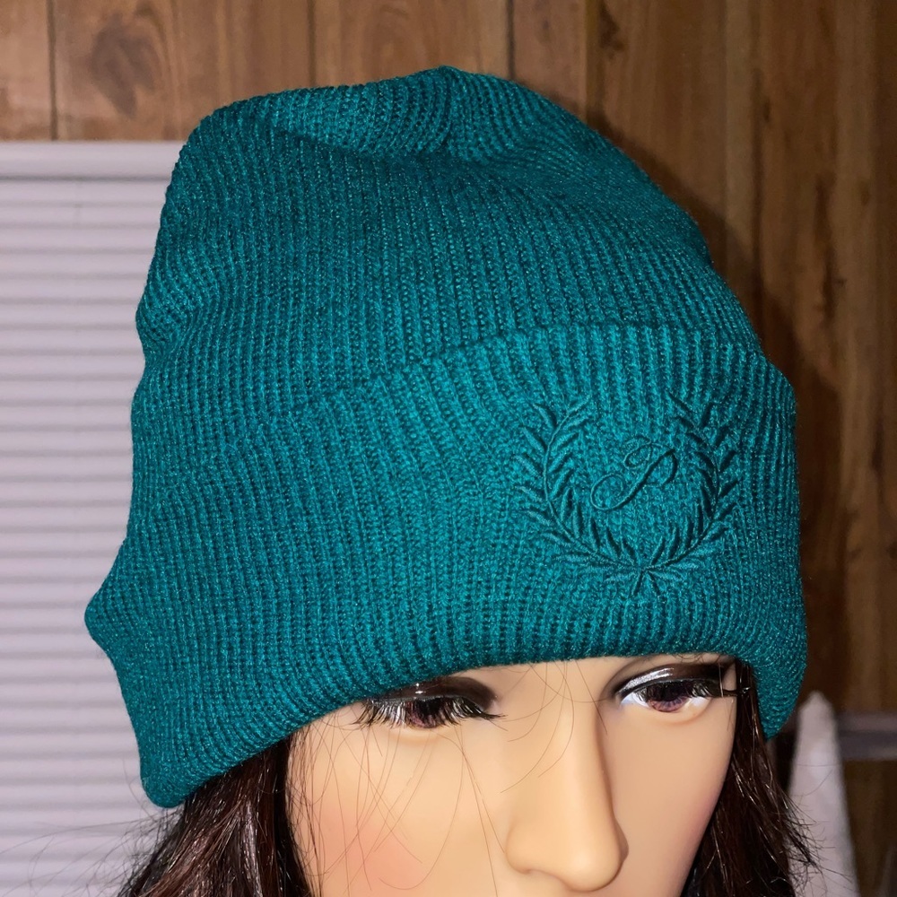 PINK VS Rib Knit Beanie In Garnet Green - Picture 6 of 10